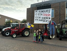 Bewoners van Huinen protesteren tegen de rondweg